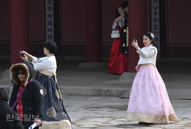 [저작권 한국일보] 설 연휴 경복궁