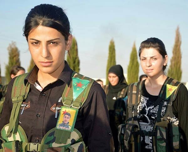 쿠르드 민병대 여성조직 YPJ 대원들. 더쿠르디쉬프로젝트 홈페이지 캡쳐