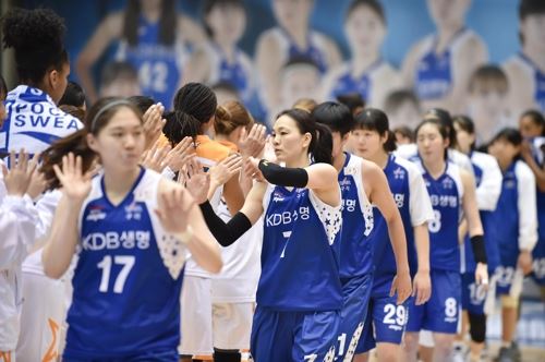 구리 KDB생명 선수들. WKBL 제공