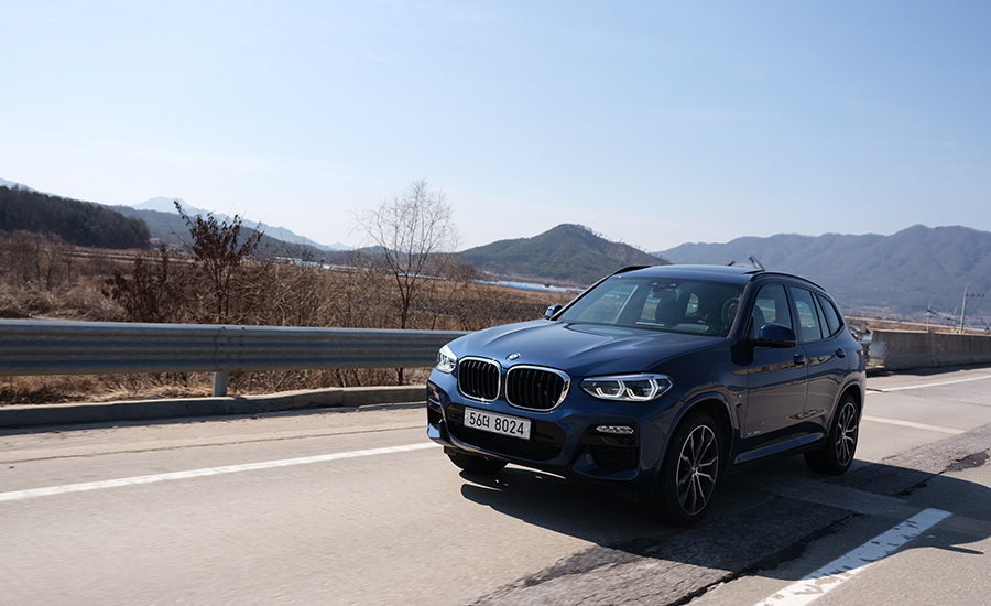 BMW xDrive30d M 스포츠 패키지는 '잘 달리는 SUV'임에는 분명하다.