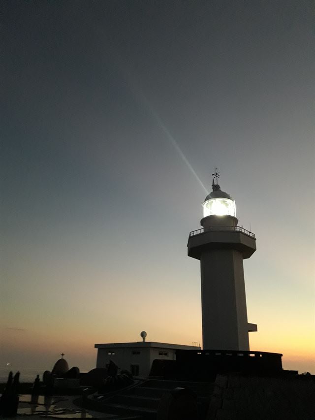 국토 최남단 마라도에서 하룻밤을 보내는 이색체험 행사가 마련된다. 사진은 마라도 전경. 제주관광공사 제공.