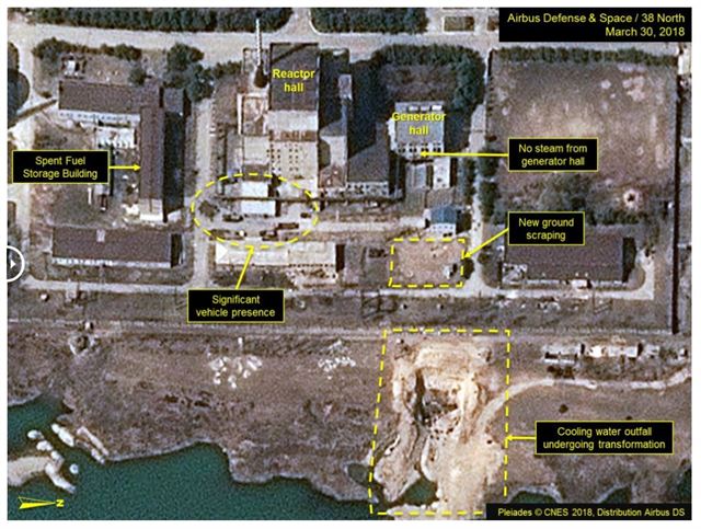 4일(현지시간) 미국의 북한 전문 매체 38노스가 공개한 북한 영변 핵단지 위성 사진 이미지. 촬영은 3월 30일 이뤄졌다. 38노스 캡처