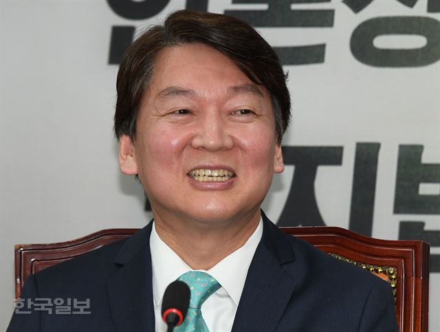 안철수 바른미래당 인재영입위원장이 16일 오전 국회에서 열린 인재영입 발표에서 발언하고 있다. 오대근 기자