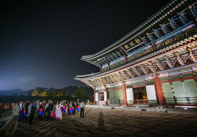 지난해 경복궁 별빛야행 프로그램. 한국문화재재단 제공