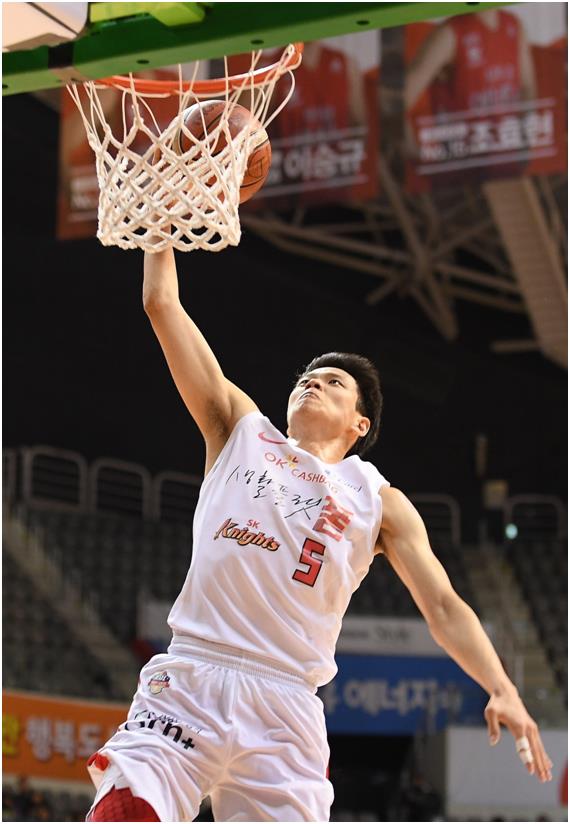 김선형의 덩크슛 모습. KBL 제공