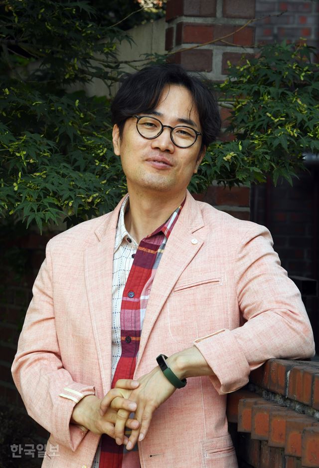 민규동 감독은 “위안부 소재가 여러 장르에서 다양한 이야기로 만들어져야 한다”며 “‘허스토리’는 시작일 뿐”이라고 힘주어 말했다. 신상순 선임기자