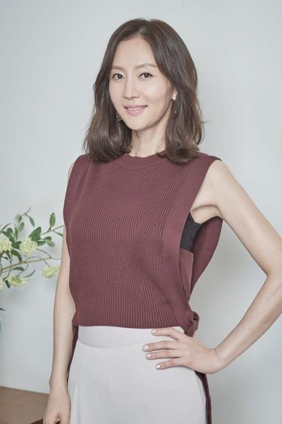 염정아. 사진 아티스트 컴퍼니 제공