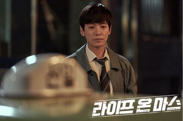 ocn 토일드라마 ‘라이프 온 마스’의 주인공 정경호. CJ ENM 제공