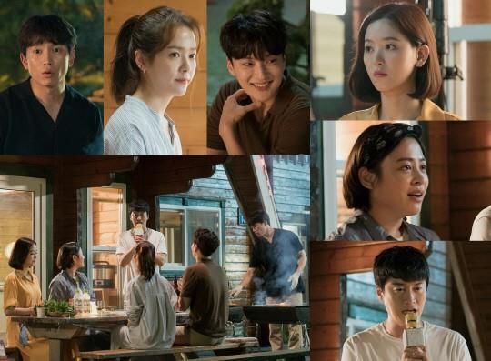 ‘아는 와이프’ 세상 어색한 커플 나들이가 포착됐다.tvN 제공