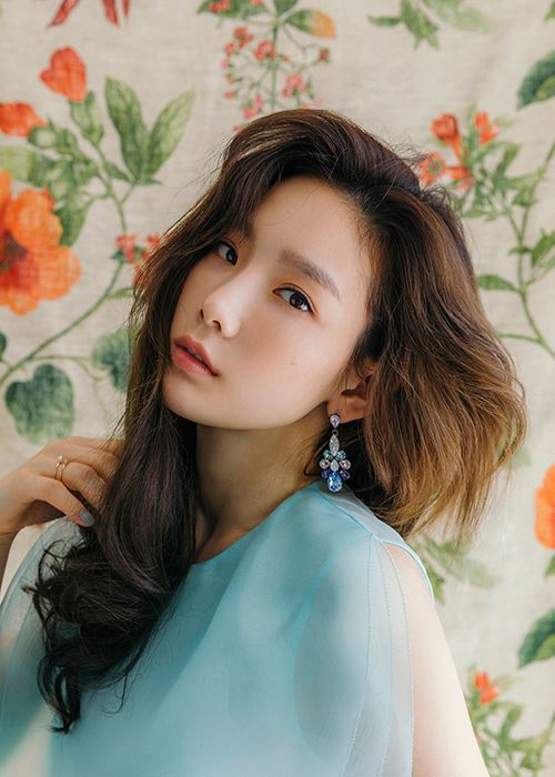 소녀시대 멤버인 태연. 그는 노래 ‘만약에’와 ‘들리나요’의 성공으로 ‘발라드 교과서’로 불렸다. SM 제공