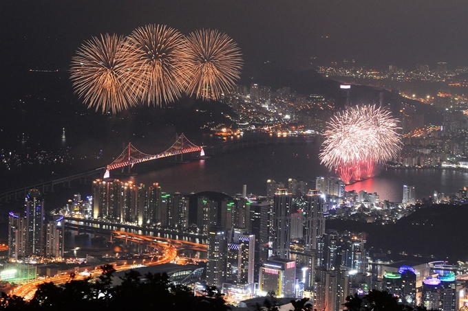 지난해 부산불꽃축제 사진. 부산시 제공