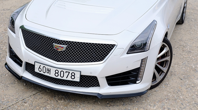 CADILLAC CTS-V (3)