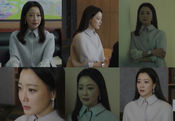 ‘나인룸’의 김희선 주얼리 패션이 화제다. tvN 방송 캡처