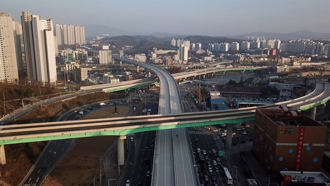 상습 정체구간인 국도42호의 우회도로가 오는 30일 개통한다. 용인시 제공