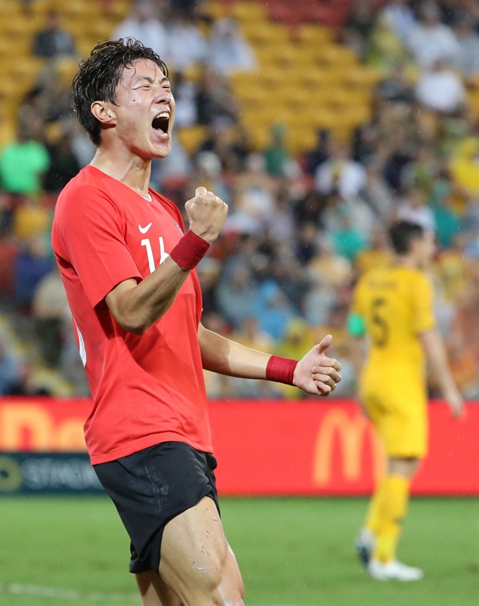 황의조가 지난 11월 17일 호주 브리즈번 선코프 스타디움에서 열린 한국과 호주 축구국가대표팀 평가전에서 득점 후 환호하고 있다. 브리즈번=연합뉴스