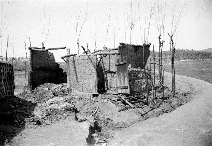 일제는 순사 처단과 만세운동 보복에 나섰다. 일제의 방화로 인한 화성 일대 폐허 사진. 화성시 제공