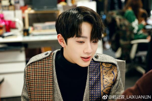 라이관린 웨이보