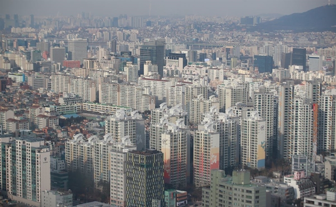 서울 삼성동에서 바라본 강남구 일대 아파트 모습. 연합뉴스