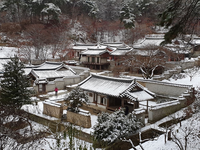 도산서원 설경. 안동시티투어 제공