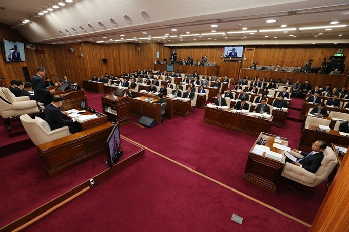 강원도의회는 21일 본회의를 열어 상임위를 통과한 잊혀질 권리 조례 폐지 여부를 최종 결정한다. 강원도의회 제공