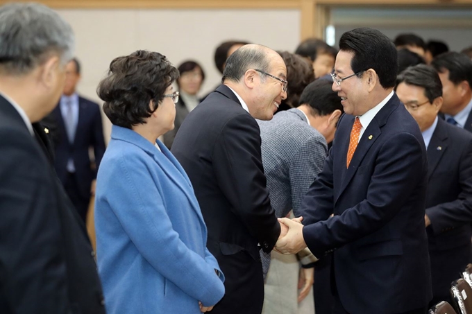 18일 오후 김영록 전남지사가 여수시청을 방문, 시민과의 대화를 가졌다. 전남도 제공