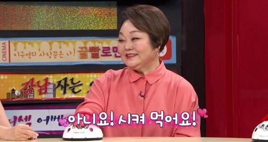 ‘비디오스타’ 이혜정이 배달음식을 좋아한다고 최초 공개한다.MBC 에브리원 제공