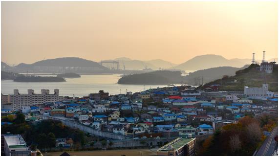 유달산에서 내려다 본 목포 서산동 풍경. 목포=최흥수기자