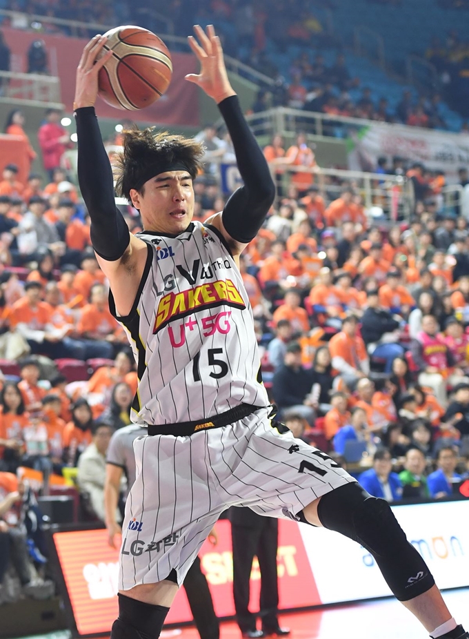 프로농구 자유계약선수(FA) ‘최대어’ 김종규(LG). KBL 제공