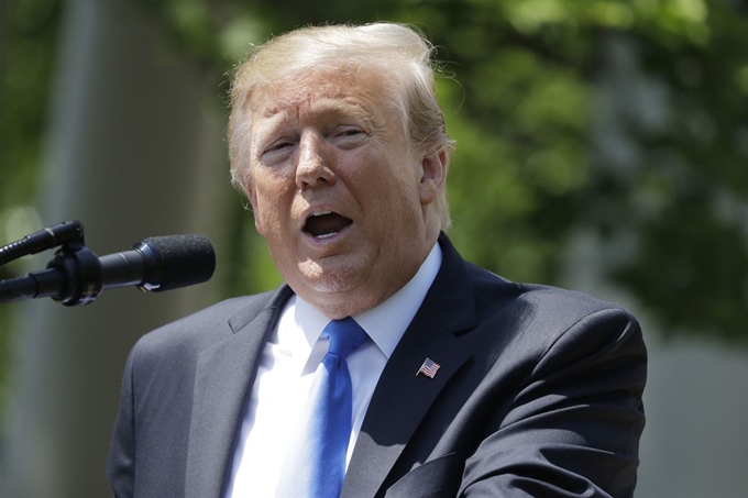 [PAP20190503004901848] <YONHAP PHOTO-0132> President Donald Trump speaks during a National Day of Prayer event in the Rose Garden of the White House, Thursday May 2, 2019, in Washington. (AP Photo/Evan Vucci)/2019-05-03 00:34:52/<저작권자 ⓒ 1980-2019 ㈜연합뉴스. 무