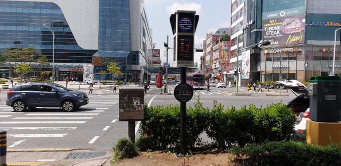 대전시가 동구청 인근에 설치한 미세먼지 알리미 모습. 대전시 제공