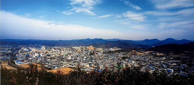 의성군 의성읍 전경(2001년 10월31일 촬영). 김재도 제공