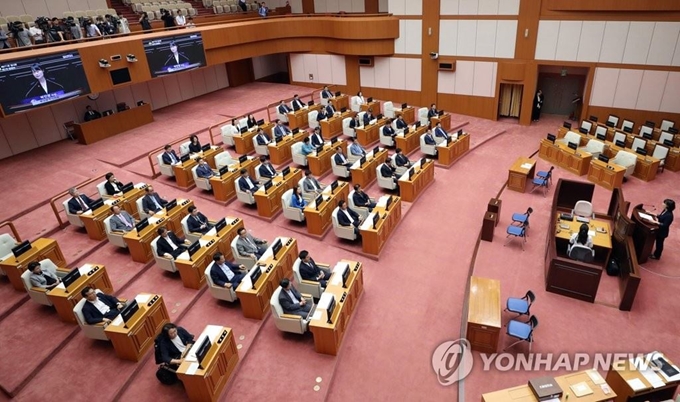 부산시의회 내부 전경. 연합뉴스