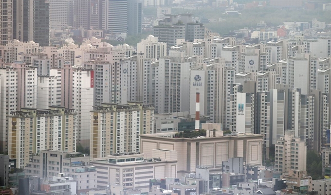 지난달 29일 서울 강남구 아파트단지 전경. 연합뉴스