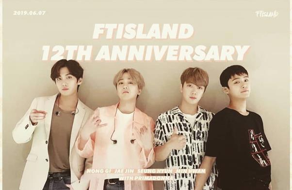 FT아일랜드가 데뷔 12주년을 맞았다. 이홍기, 이재진, 최민환, 송승현 SNS