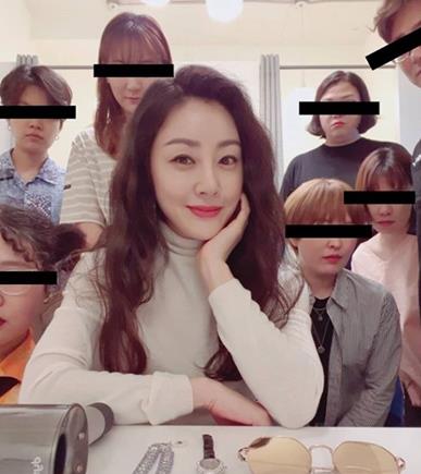 오나라가 물오른 미모를 뽐냈다. 오나라 SNS