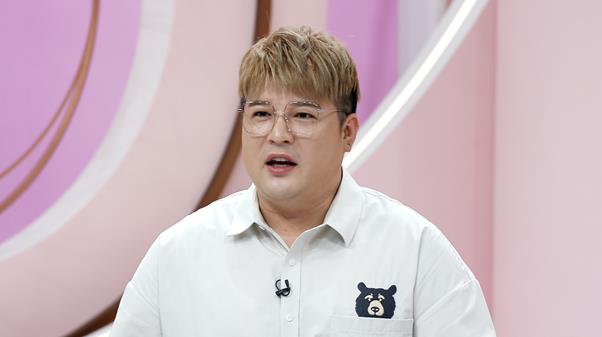 ‘오늘의 운세’ 신동이 자신을 향한 ‘유부남’ 루머를 해명했다. JTBC2 제공