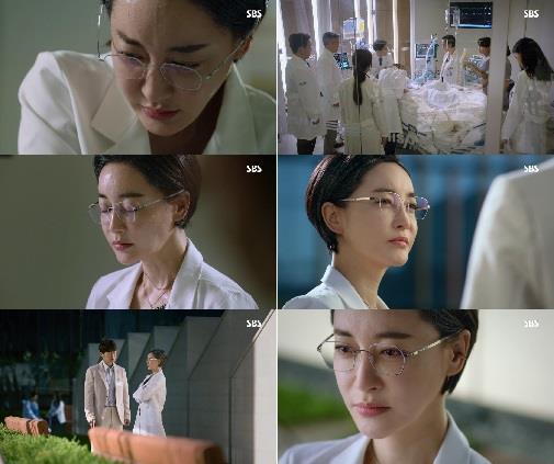 ‘의사요한’ 김혜은이 전노민 존엄사를 두고 고민에 빠졌다.SBS 방송캡처