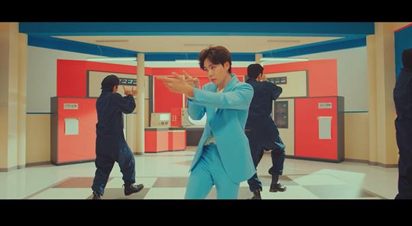 위너 김진우의 MV 티저가 공개됐다. ‘또또또’ 두 번쨰 티저 영상 캡처