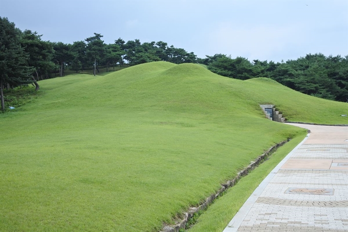 송산리고분군 전경.