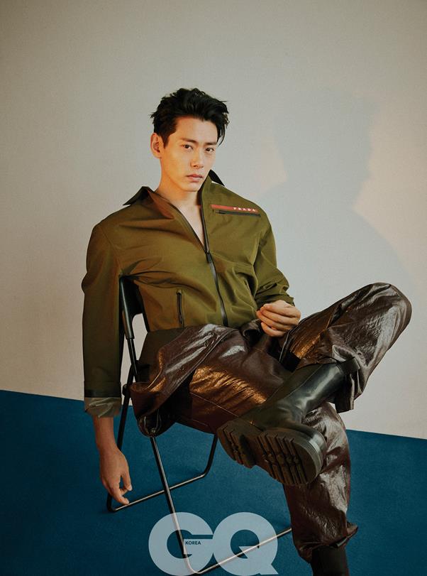 유태오 화보가 화제다.GQ 제공