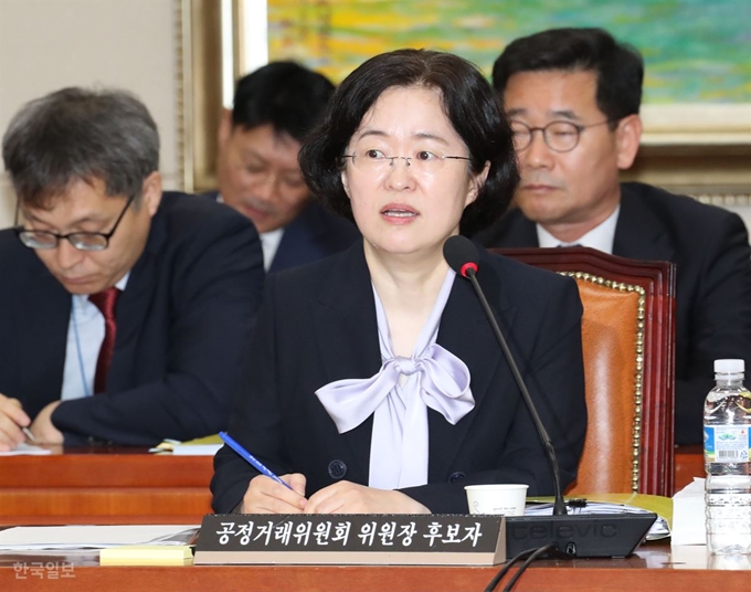 2일 국회에서 열린 조성욱 공정거래위원장 후보자 청문회에서 조 후보자가 답변하고 있다. 오대근 기자