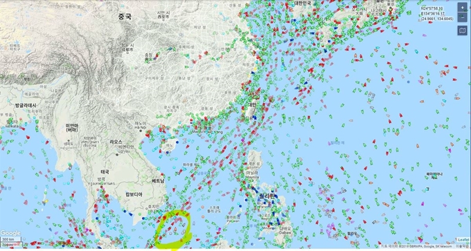 중국 하이양 디즈 8호가 정박중인 남중국해 해역. 마린트레픽 캡처
