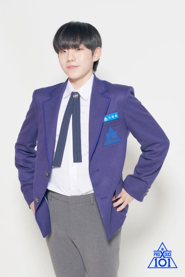 ‘프로듀스X101’ 출신 이원준의 지하철 목격담이 논란이 되고 있다. Mnet 제공