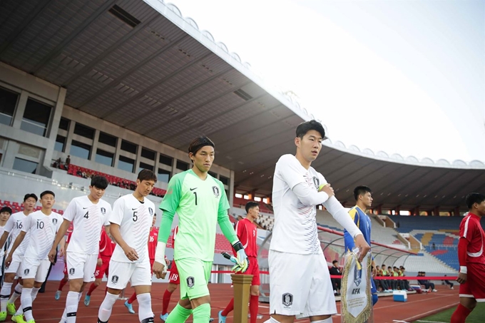 15일 평양 김일성경기장에서 2022 FIFA 카타르 월드컵 아시아 2차 예선 H조 3차전 한국과 북한의 경기가 열리고 있다. 대한축구협회제공