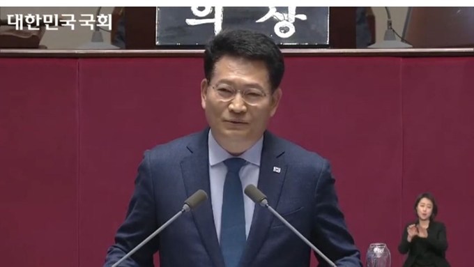 송영길(인천 계양을) 의원이 지난달 30일 이낙연 국무총리를 상대로 국회대정부질문을 하고 있다. 송영길 의원 블로그 캡처