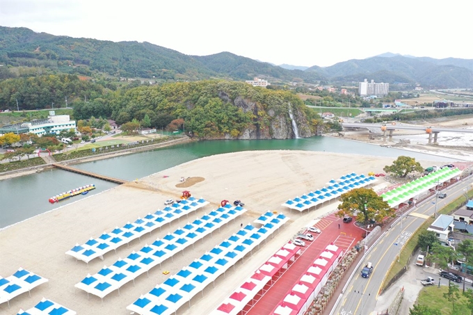 제15회 청송사과축제가 개최될 청송읍 용전천 축제장 전경. 청송군 제공.