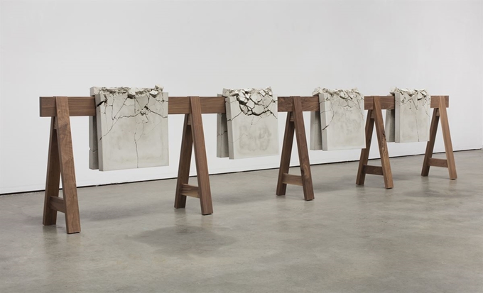 Draped Concrete (26.25 sq ft), 2016, Four concrete slabs on wooden sawhorse, 104,8 × 487,7 × 42,9 cm