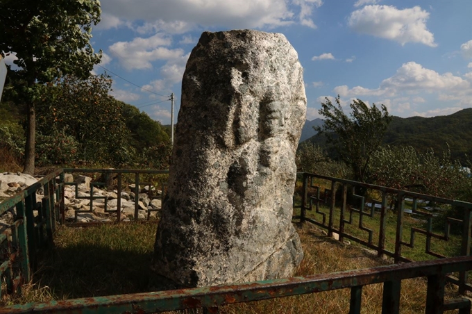 경북 문경시 문경읍 관음리 석조반가사유상(경북도 유형문화재 제548호). 문경시 제공