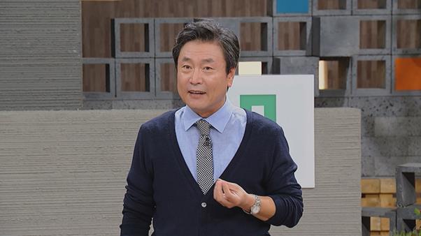 김누리 교수가 학생들과 문답을 나눈다. JTBC 제공