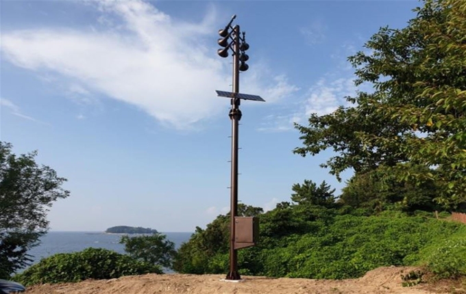 변산반도 하섬에 설치된 밀물ㆍ썰물 위험 경보시설. 국립공원공단 제공